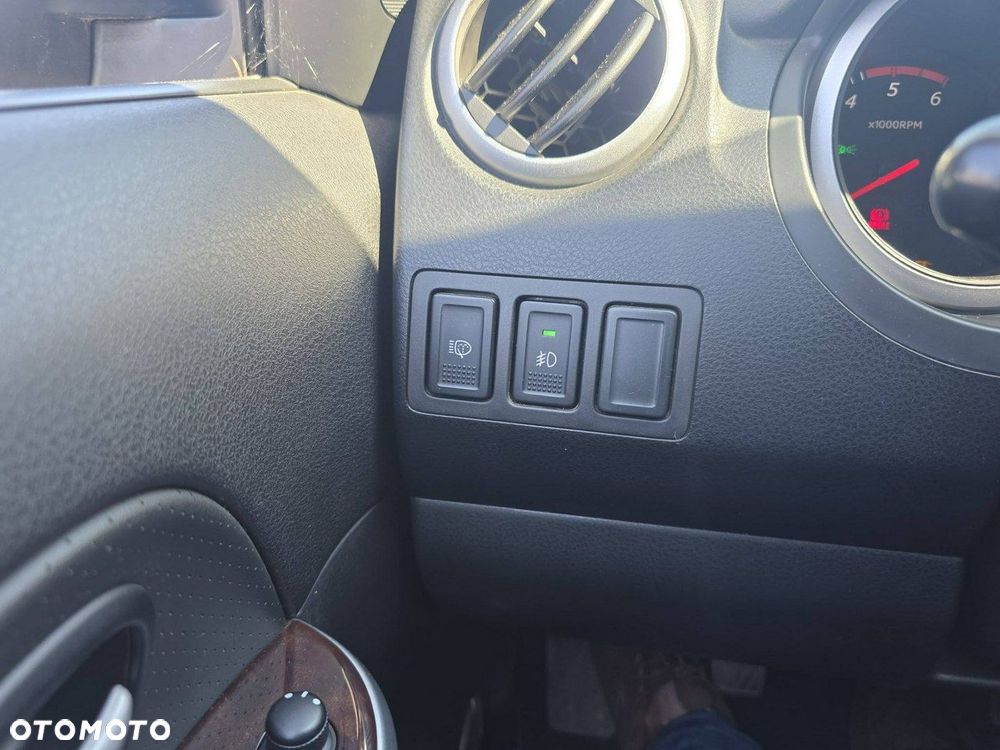 Suzuki Grand Vitara 1.9 DDiS Comfort + DPF Family - 12