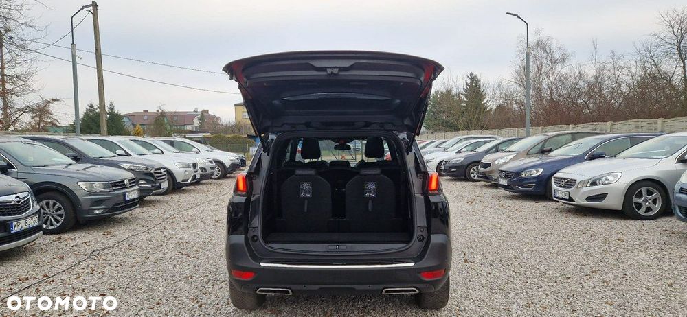 Peugeot 5008 - 10