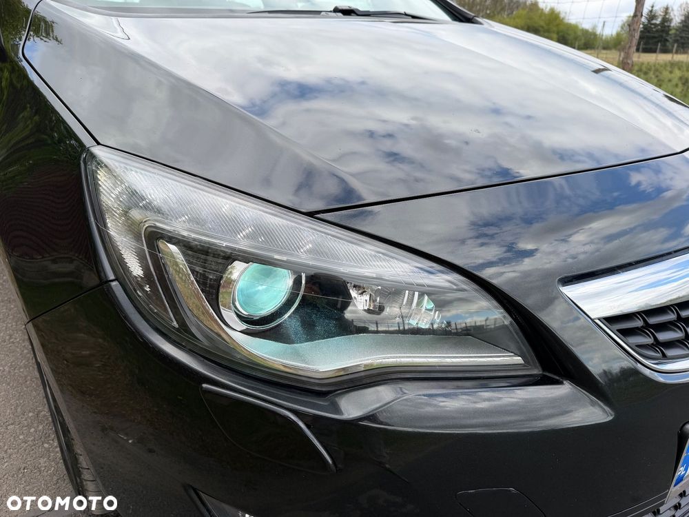 Opel Astra 1.4 T Essentia - 10