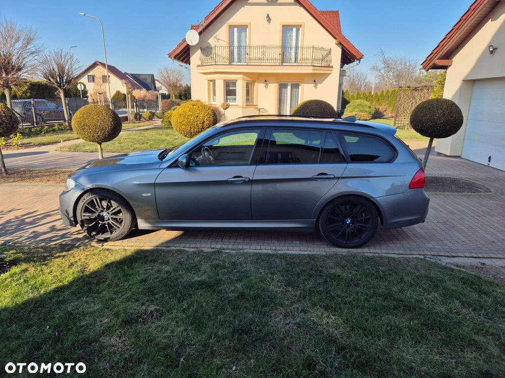 BMW Seria 3 325d - 14