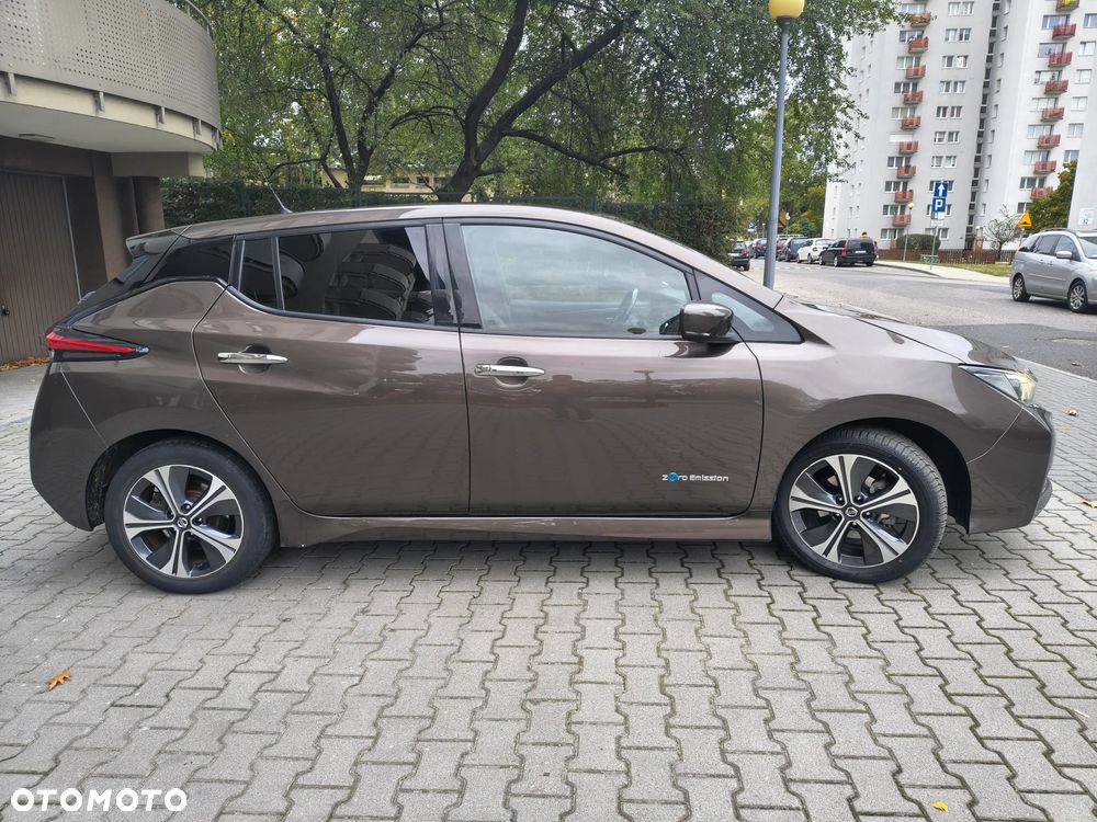 Nissan Leaf - 5