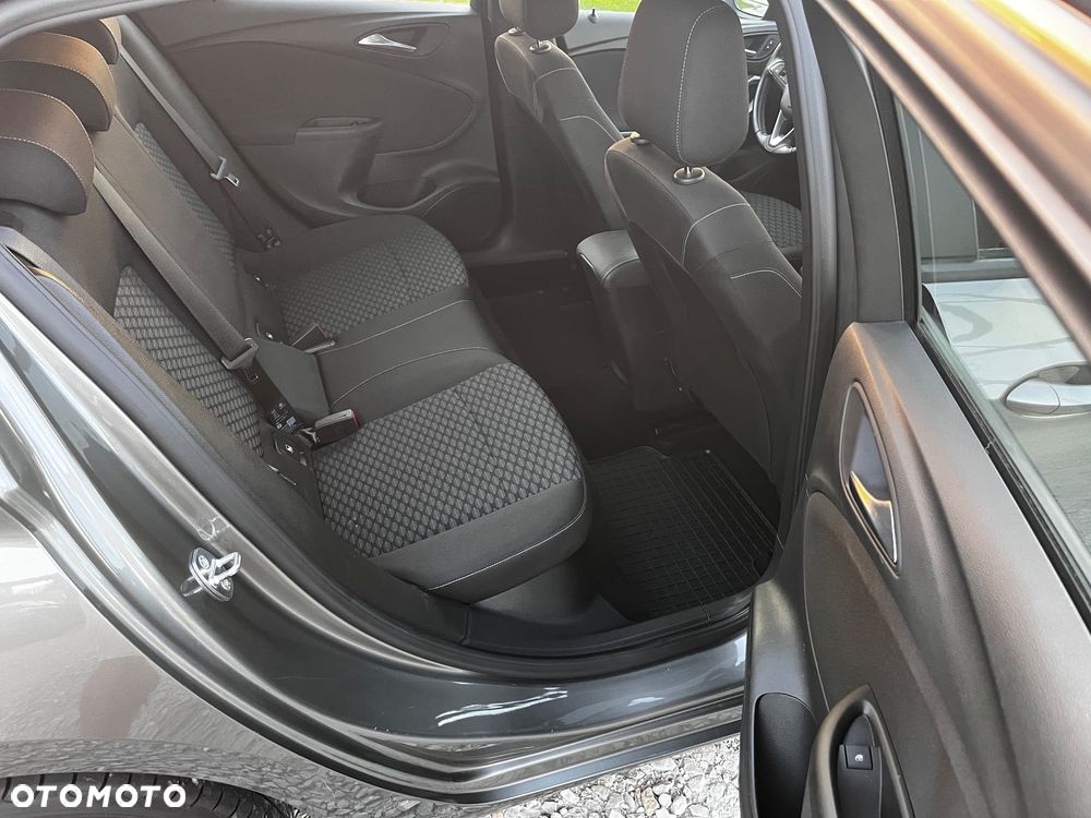 Opel Astra 1.4 T Dynamic - 12