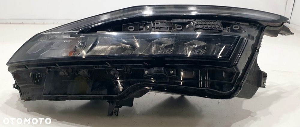 Nissan Qashqai Reflektor Lewy KOITO 100-8D02G - 2