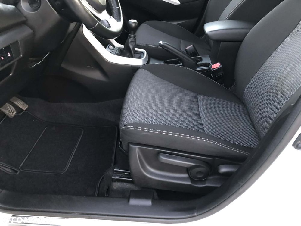 Suzuki SX4 1.6 Premium - 12