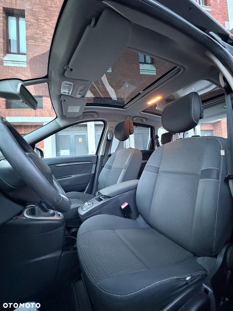 Renault Scenic 2.0 16V 140 CVT Bose Edition - 36