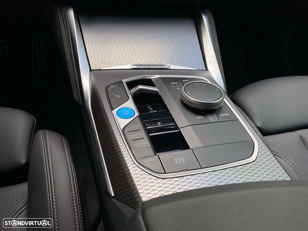 BMW i4 eDrive40 Pack Desportivo M Pro - 12