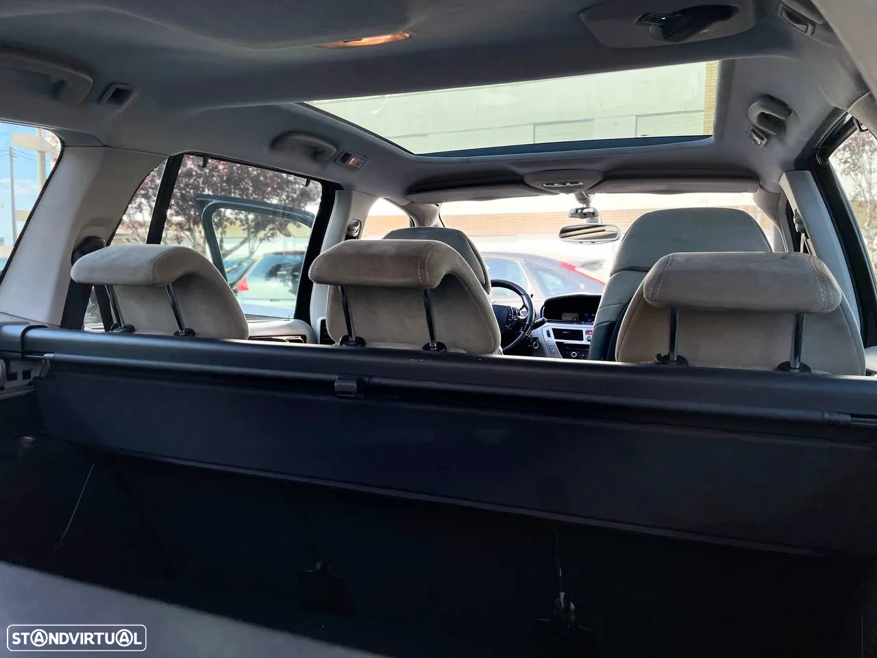 Citroën C4 Grand Picasso 1.6 HDi Exclusive CMP6 - 16