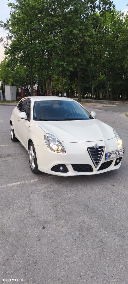 Alfa Romeo Giulietta - 1