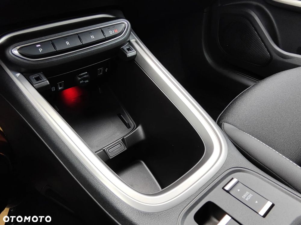 Jeep Avenger 1.2 T3 mHEV Summit FWD eDCT6 - 19