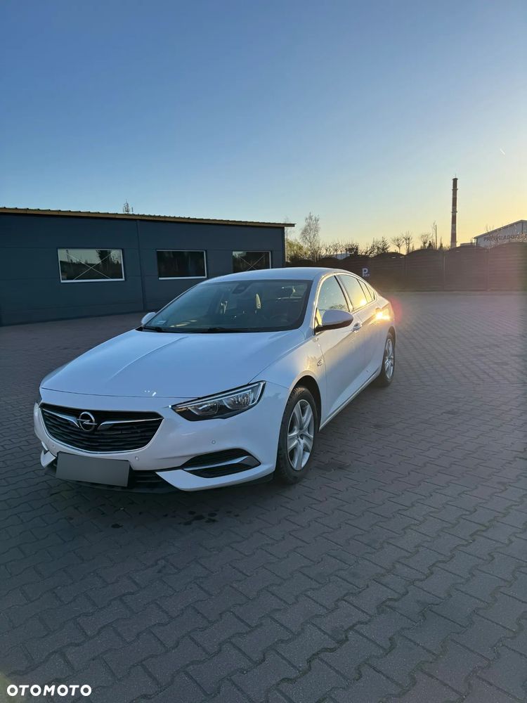 Opel Insignia 1.5 T Enjoy S&S - 16