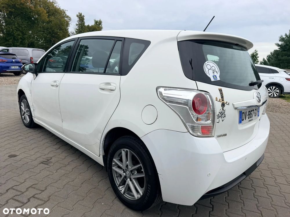 Toyota Verso 1.6 D-4D 5-Sitzer Start/Stop Executive - 4