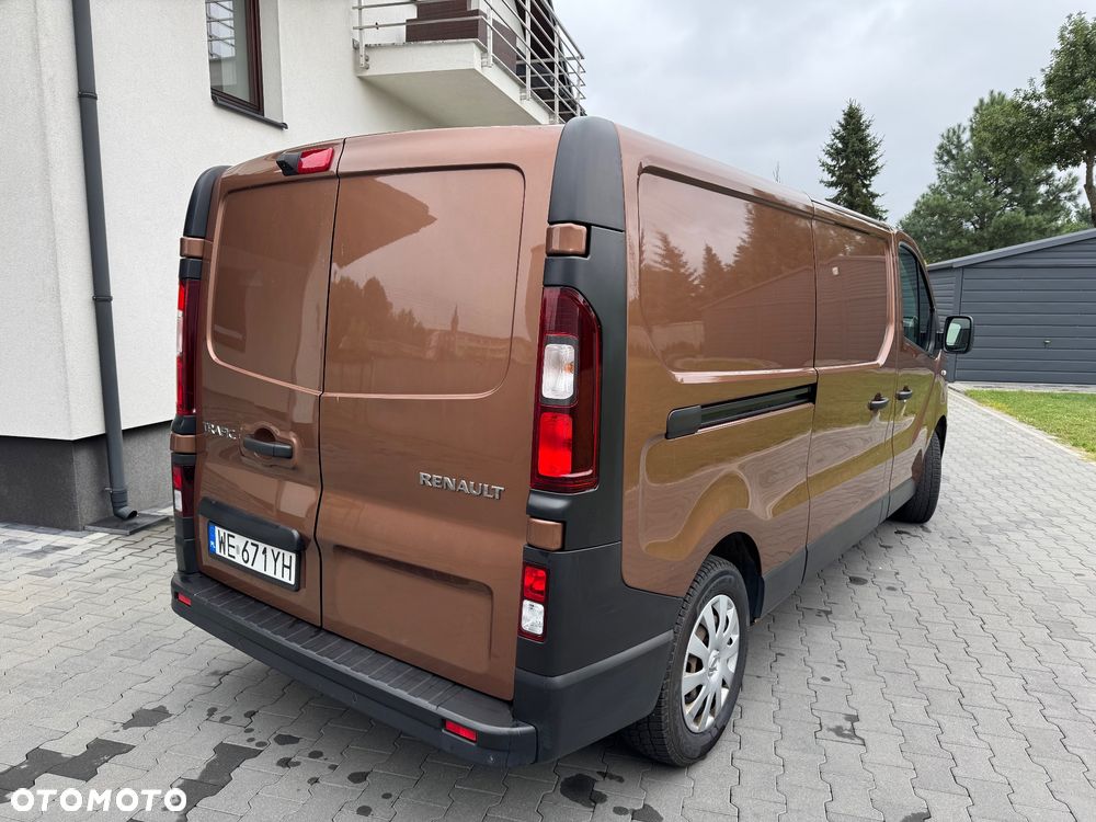 Renault Trafic - 2