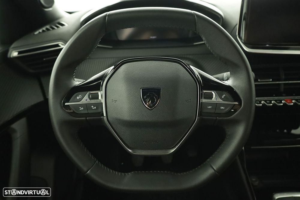 Peugeot 2008 1.2 PureTech Allure - 16