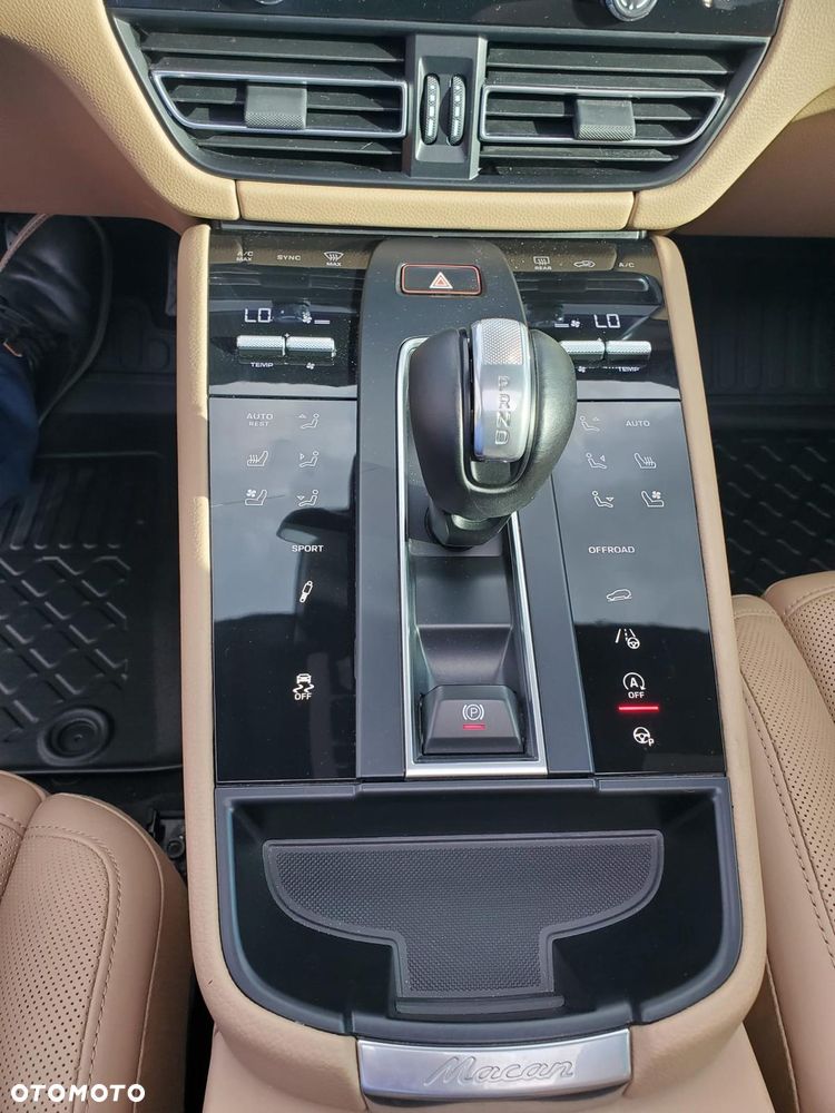 Porsche Macan - 20