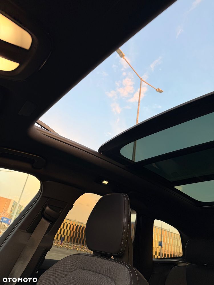Volvo XC 60 B4 D Plus Dark - 20