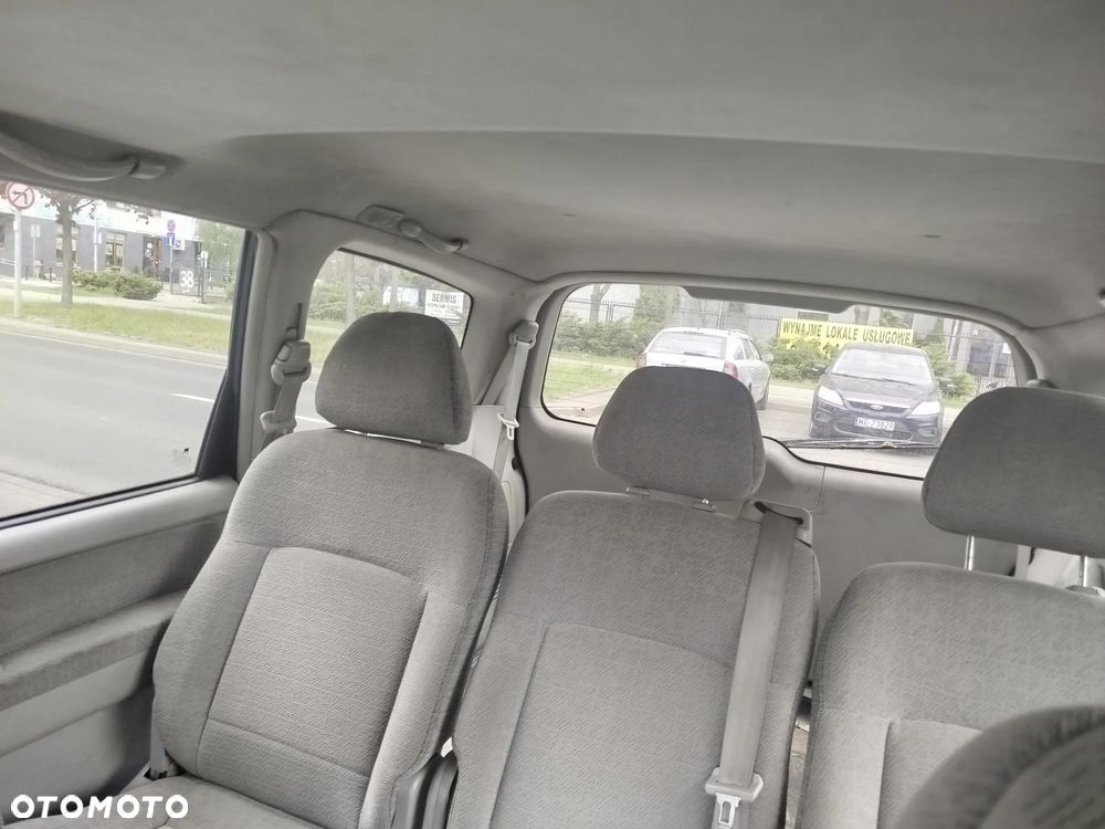 Hyundai Trajet 2.0 CRDi GLS - 6