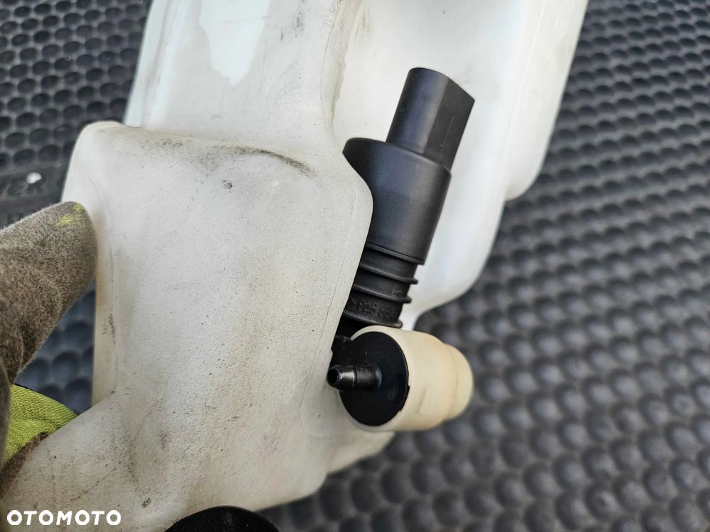 Zbiorniczek 1J0955453 N / P 8D0955455 Zbiornik 3L. Pompka Płynu do Spryskiwaczy VW Golf IV 4 Seat Leon I 1 Skoda Octavia I 1 Audi A3 8L - 18