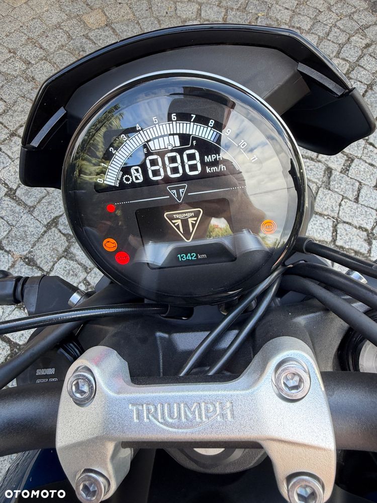 Triumph Trident - 4