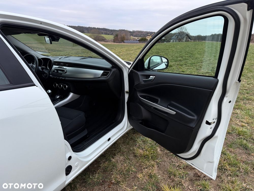 Alfa Romeo Giulietta 1.4 TB Progression - 23