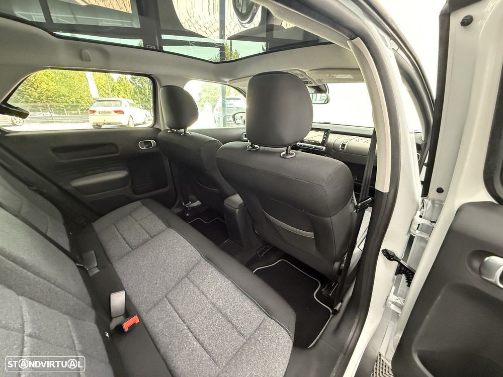 Citroën C4 Cactus 1.2 PureTech Shine Pack - 19