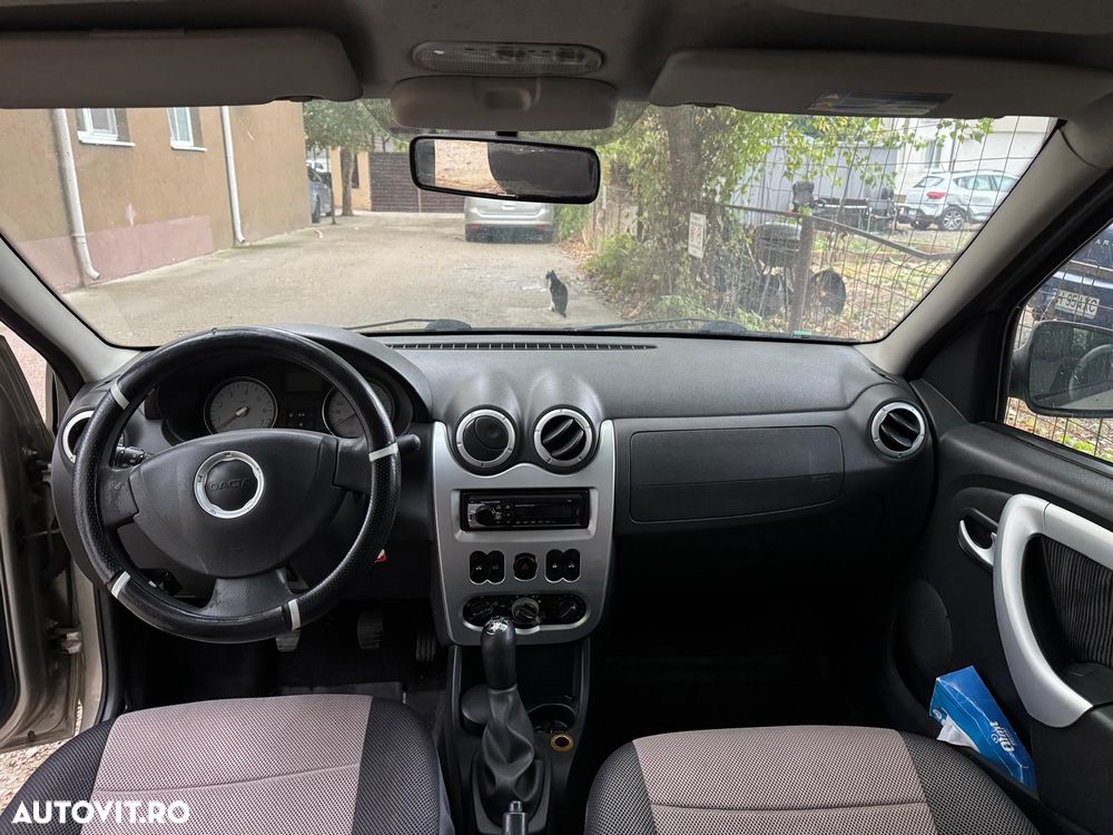 Dacia Logan 1.6 MPI Laureate - 7