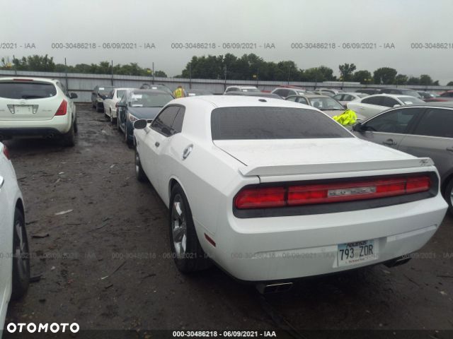 Dodge Challenger - 14