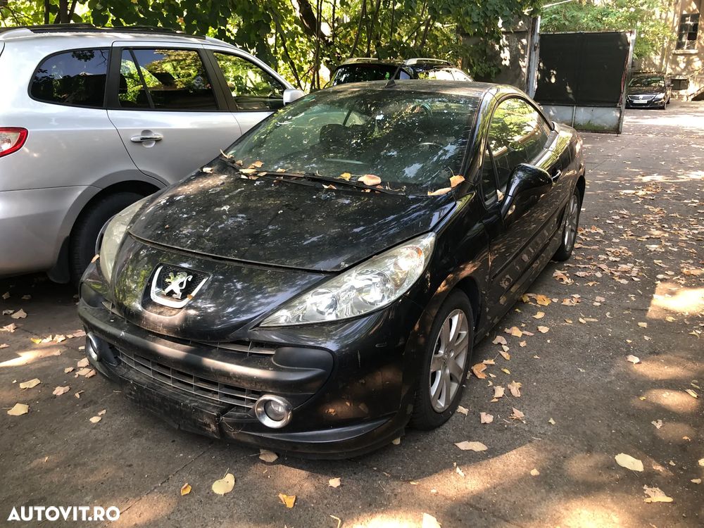 Dezmembrez Peugeot 207 CC cabrio negru benzina 2007