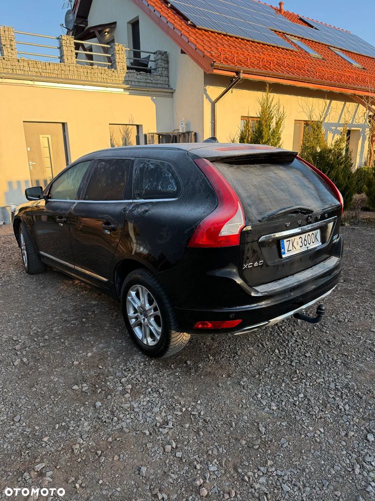 Volvo XC 60 - 4