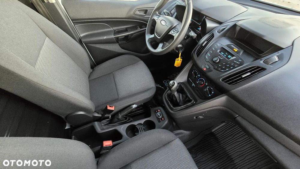 Ford Transit Connect - 13