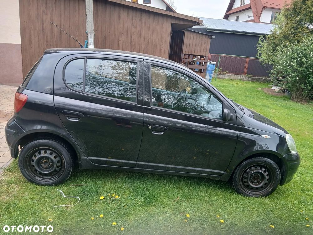 Toyota Yaris 1.3 - 2
