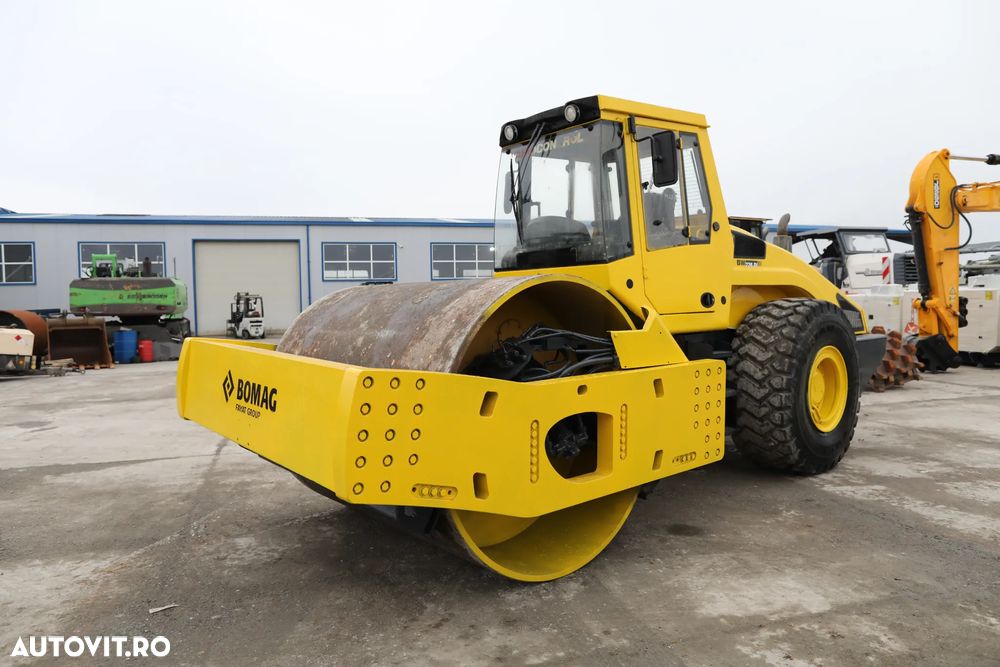 Bomag BW 226 DI-4 - 6
