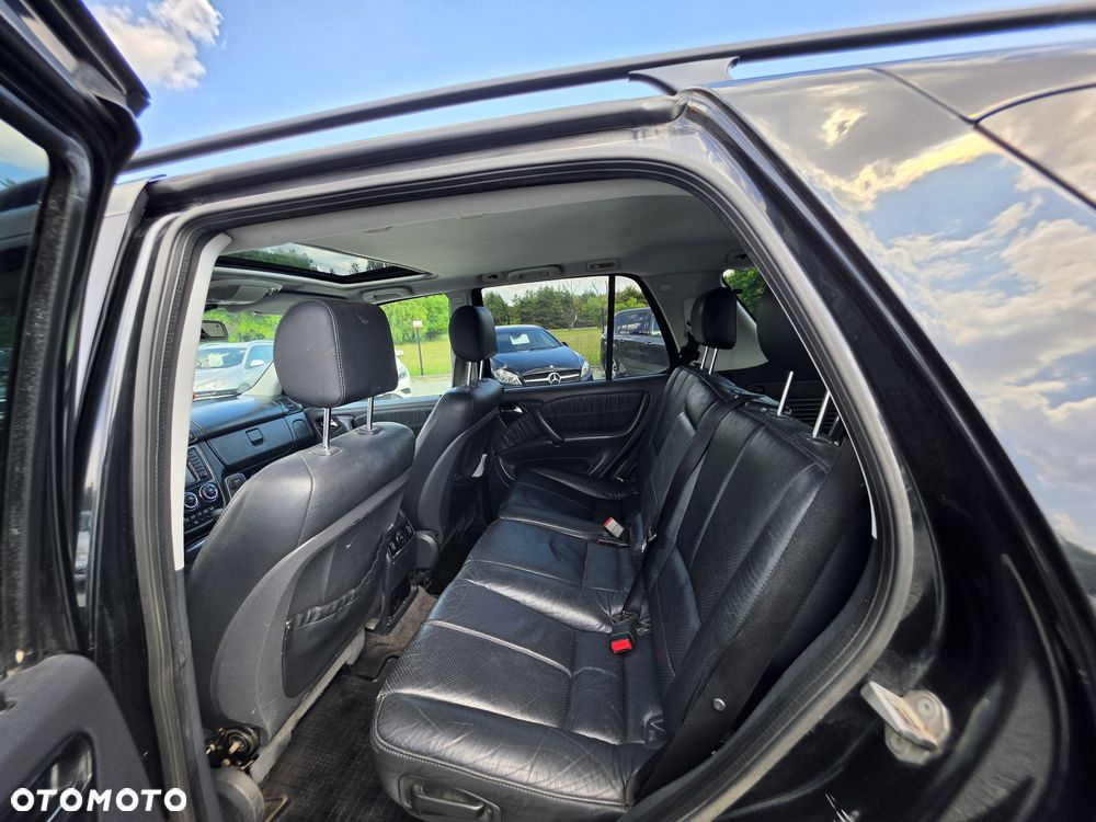 Mercedes-Benz ML - 8
