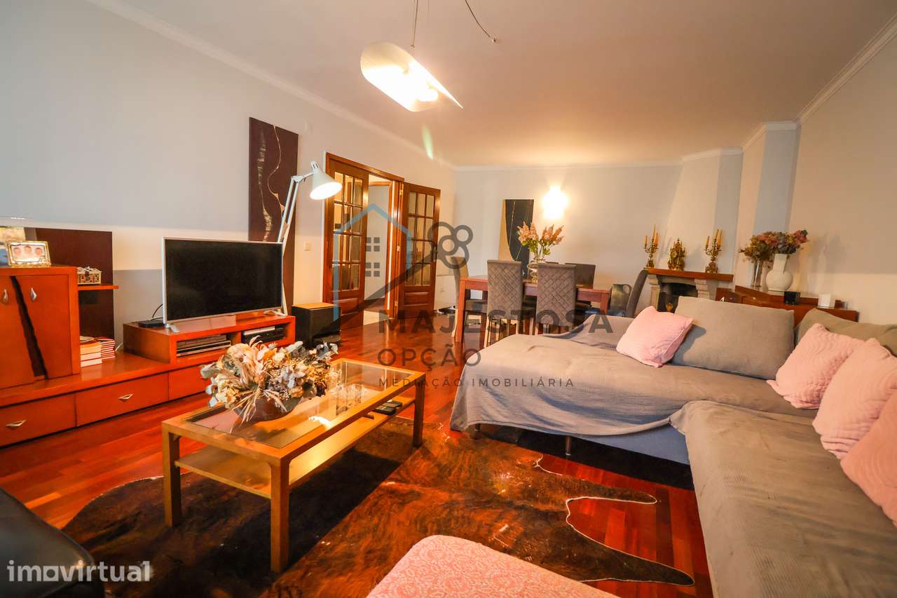 Apartamento T3 com Excelente Localização — São Vicente, Braga - Grande imagem: 2/26