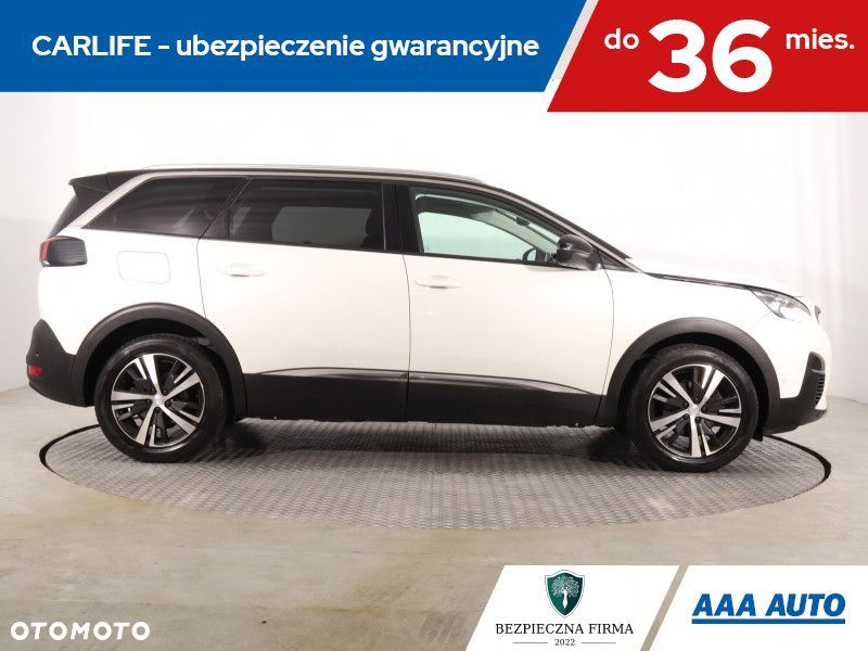 Peugeot 5008 - 8