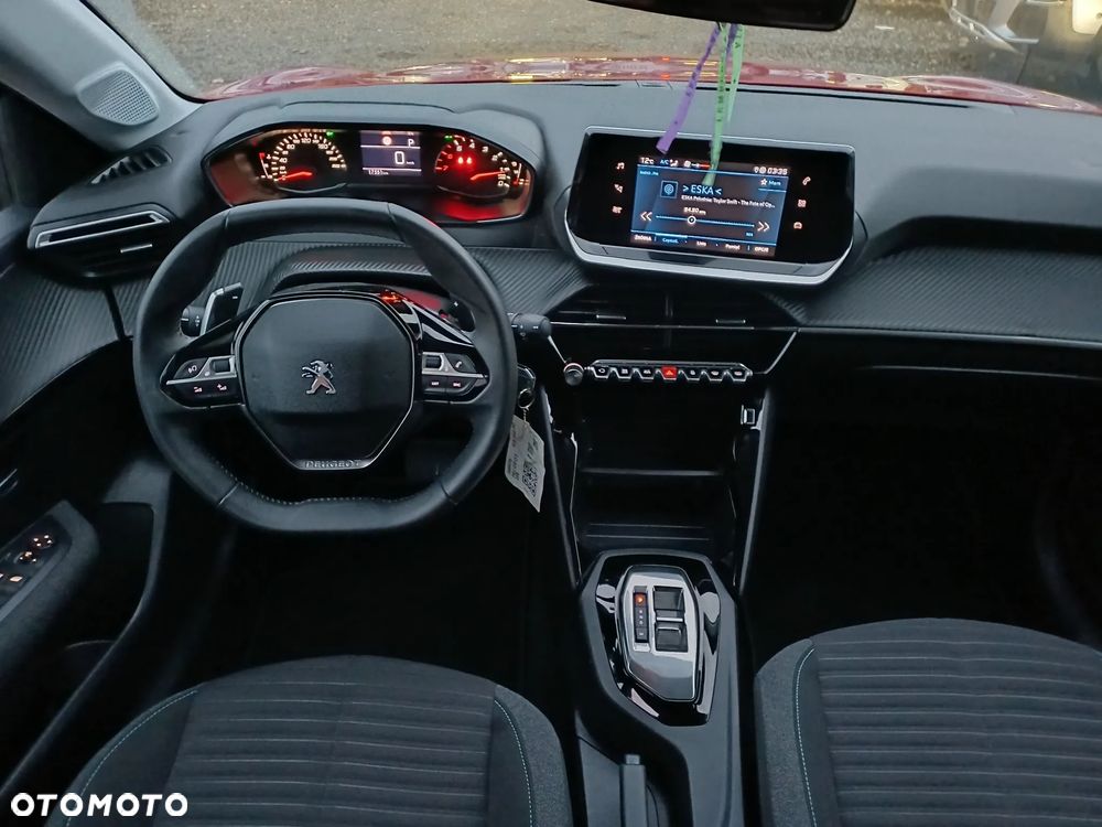 Peugeot 208 1.2 PureTech Allure S&S EAT8 - 21