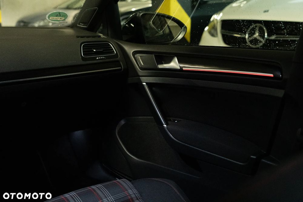 Volkswagen Golf GTI BlueMotion Technology - 10