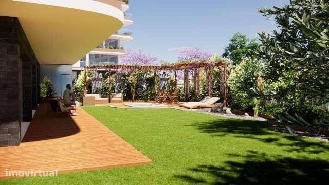 Apartamento T2 com jardim, Cascais