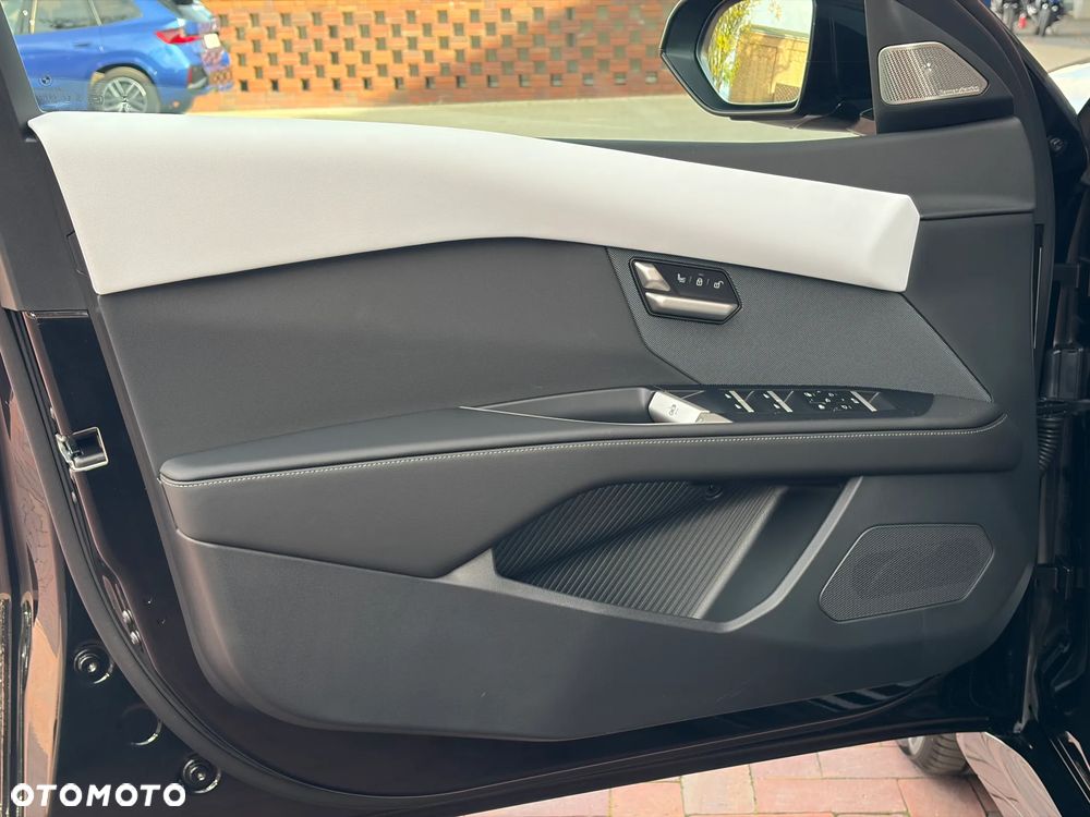 BMW i3 50 xDrive 113.4kWh - 23