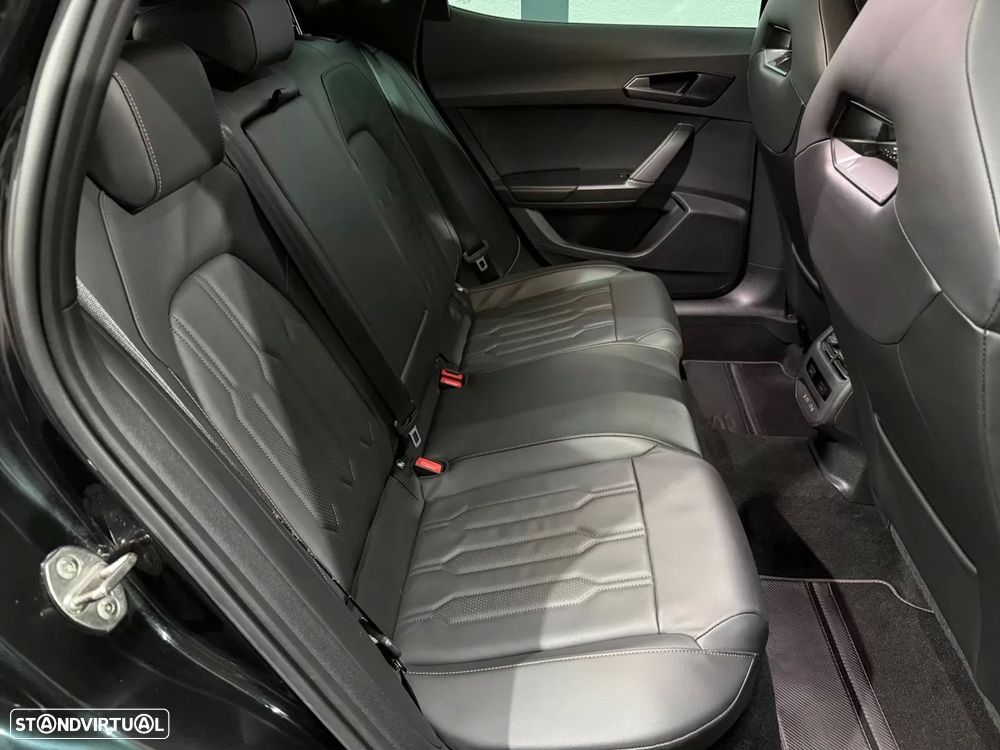 Cupra Formentor 1.4 e-Hybrid DSG VZ - 35