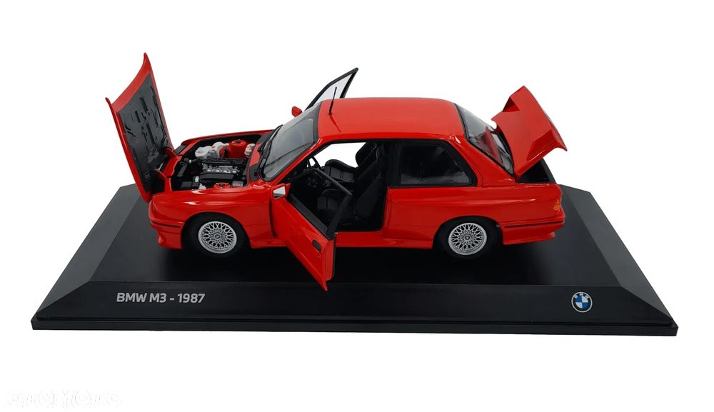 Miniatura BMW E30 M3 1987 1:18 - 3