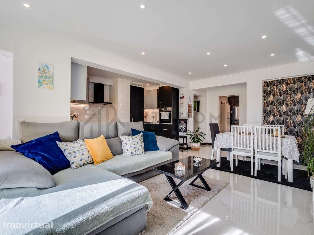 Apartamento T1+1 no centro de Albufeira com 115,1 m² - Grande imagem: 2/36