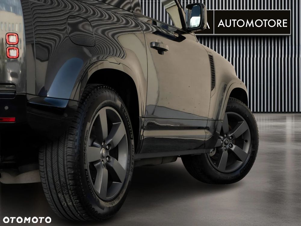 Land Rover Defender 90 D250 X-Dynamic SE - 11