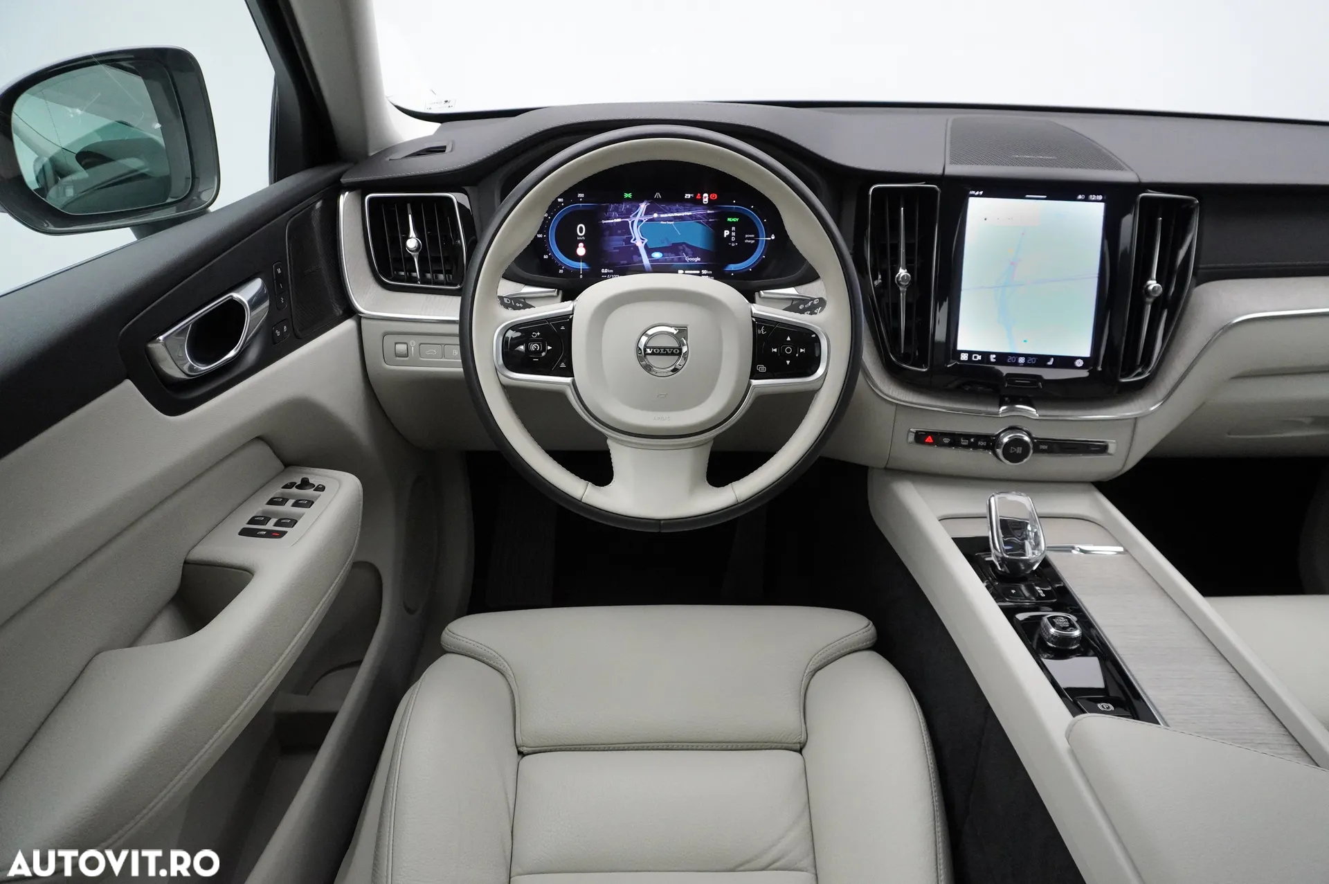 Volvo XC 60 T6 AWD Recharge Geartronic Inscription - 15