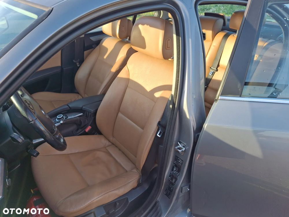 BMW Seria 5 - 10