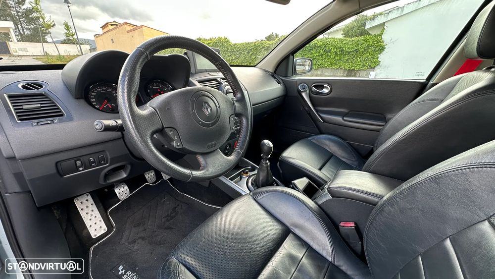 Renault Mégane 2.0 T 16V Sport - 18