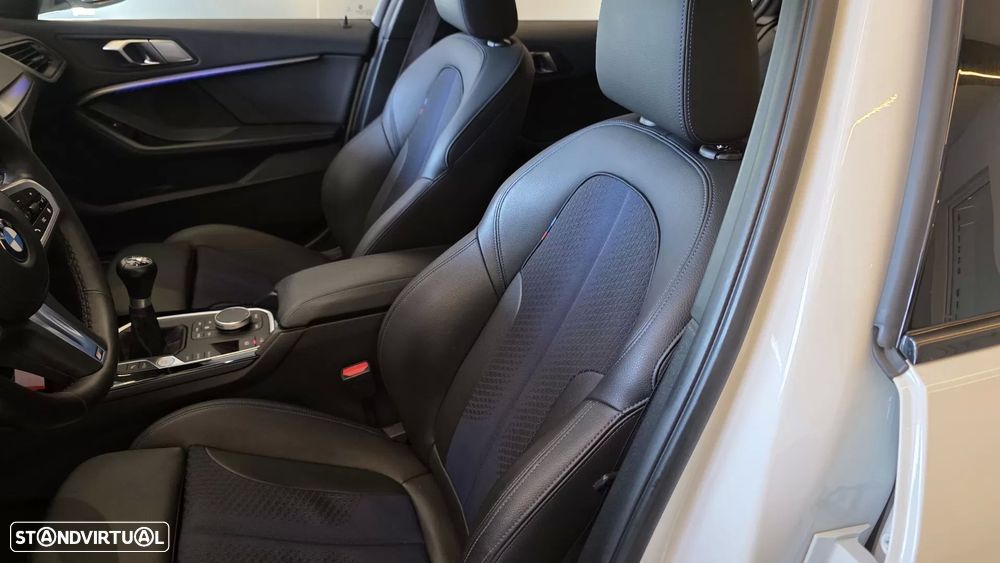 BMW 116 d Pack Desportivo M - 40