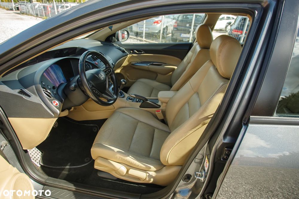 Honda Civic 1.8i-VTEC Executive - 2