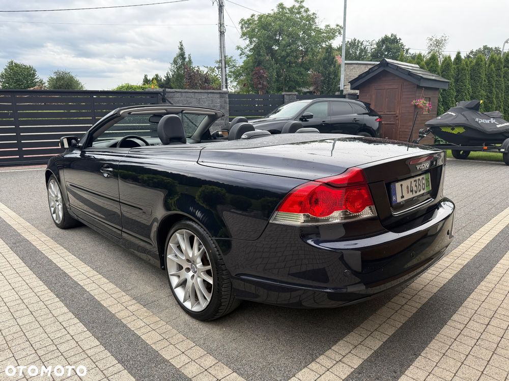 Volvo C70 2.4 Momentum - 11