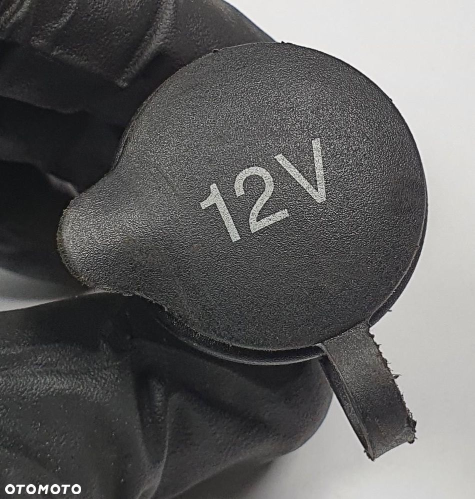 GNIAZDO ZAPALNICZKI ZASILANIA 12V RANGE ROVER SPORT I L320 - 2