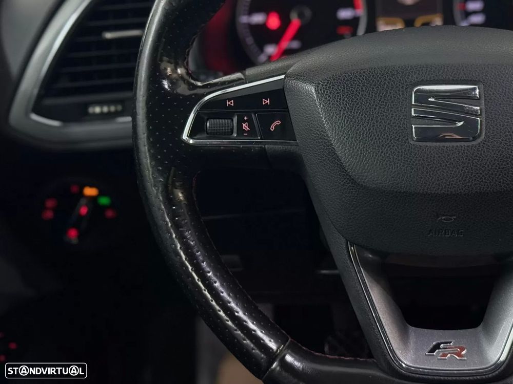 SEAT Leon ST 2.0 TDI FR Plus - 30